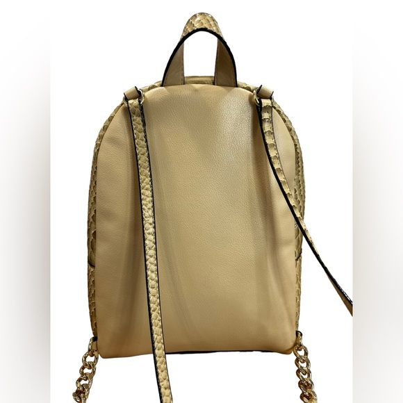 Victoria’s Secret Snakeskin Gold Backpack. Adjustable straps - Picture 5 of 15
